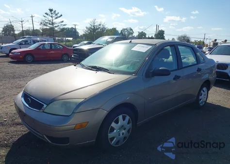 2005 Ford Focus Zx4 z USA, uszkodzony, nr VIN 1FAFP34NX5W316237